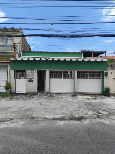 Duas casas na rua filomena fragozo em oswaldo cruz!