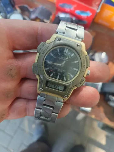 Relógio Casio funcionando 