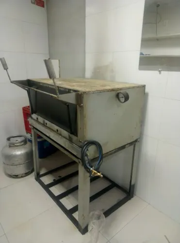 Vendo forno Venâncio com botijão de gás