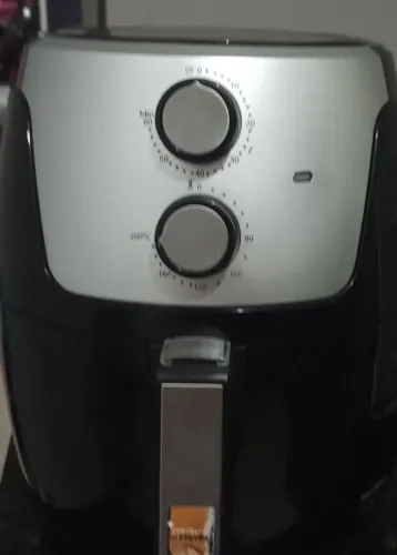 Air Fryer Britânia 4,2L Dura Mais 1500W BFR38