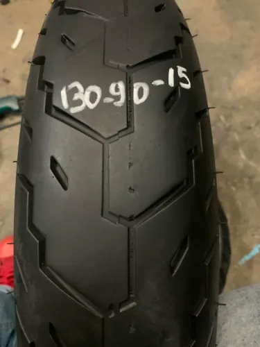Pneu Moto Traseiro 130/90/15 Custom e Chopper