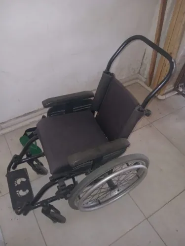 Cadeira de rodas infantil 