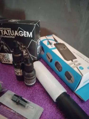 Kit Tattoo e Kit Body Piercing.