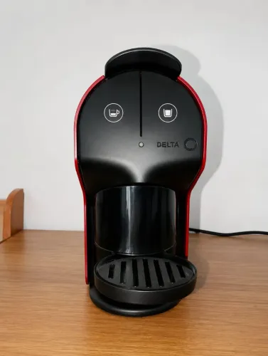 Cafeteira Delta Q Vermelha - Funcionando Perfeitamente | Linda e Compacta | R$ 150