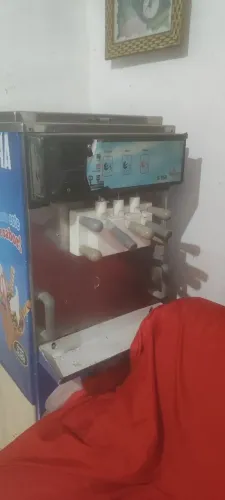 Máquina de sorvete casaquinho