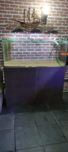 Vendo aquário 600litros