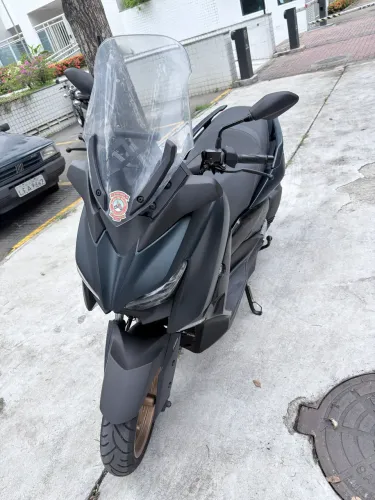 XMax 2024 moto só com 1847km e valor de usada!!!