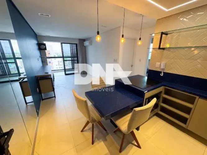 Apartamento : Padrão / Residencial / Intermares