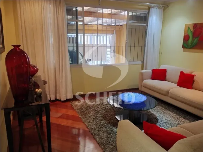 Sobrado à venda de 150,00m² útil, com 4 quartos, no jardim Prudência