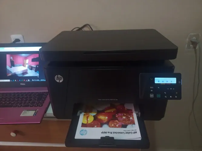 Impressora Hp laser M176n colorida