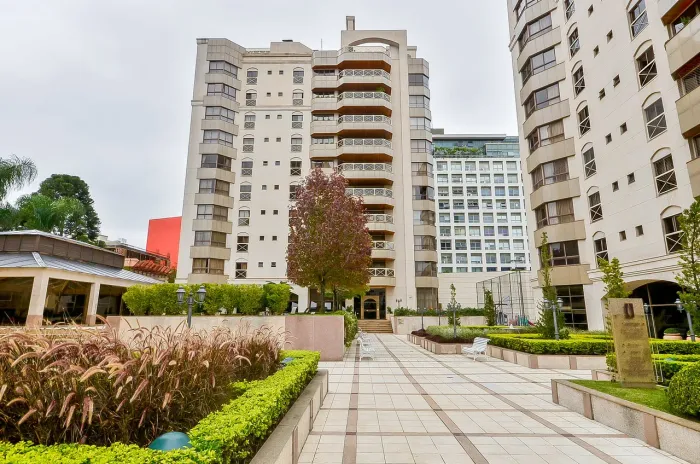 COBERTURA DUPLEX NO BATEL, COM 4 SUÍTES, PISCINA E 6 VAGAS, NA RUA DOM PEDRO II, ED. COVEN
