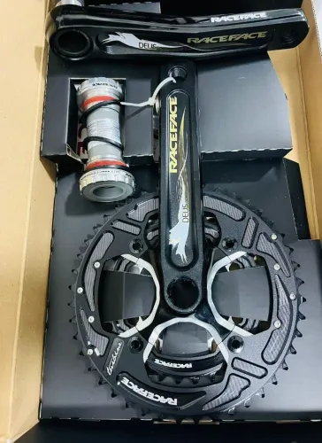Pedivela Race Face DEUS 3X9 (NOVO NA CAIXA)