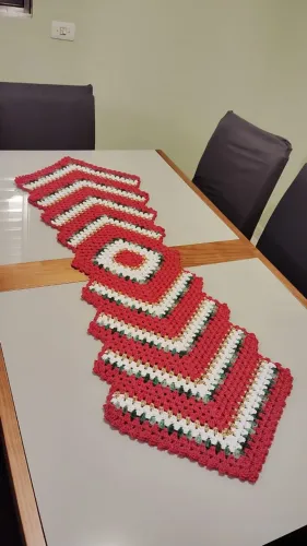 Toalha de Mesa Natalina de Crochê