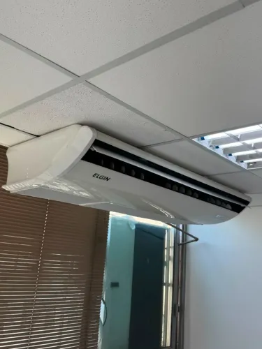 Ar-condicionado Split Piso Teto Elgin Eco 80.000 Fr 3f Cor Branco