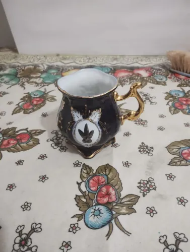 Xícara antiga