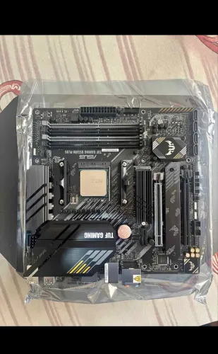 Placa Mãe b550m tuf gaming (nova).