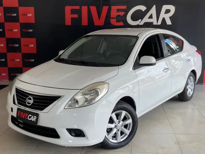 Nissan Versa SL 1.6 16V Flex Fuel 4P Mec. 2013