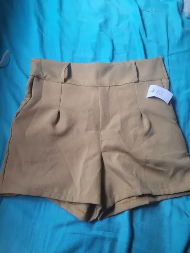 Vendo short afastaria tamanho m novo
