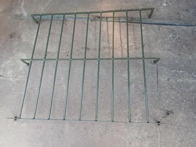 Vende-se grade de janela