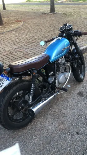 Suzuki Café Racer Custom: Projeto Exclusivo e Feito nos Mínimos Detalhes