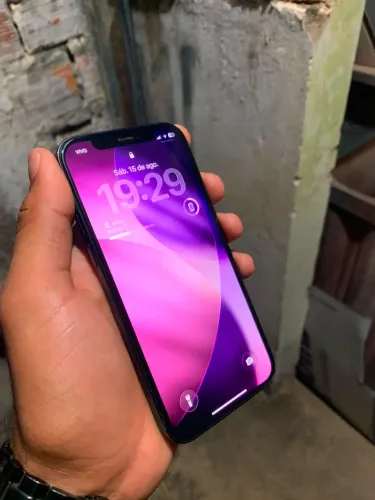 iPhone 12 