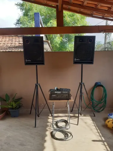 Som completo para festas, escolas ou igrejas.