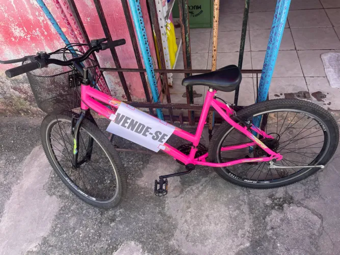 Bicicleta semi nova 