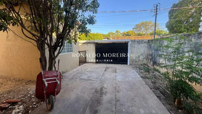Casa á Venda no Bairro Fátima- Teresina - PI