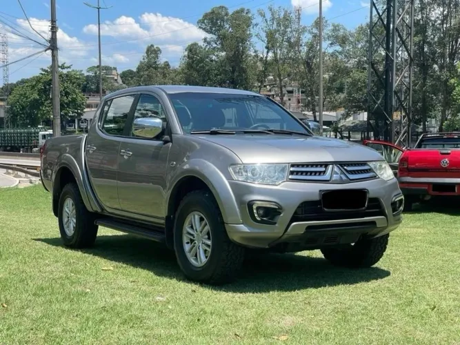 Mitsubishi L200 Triton HPE 3.2 CD TB Int.diesel AUT 2017
