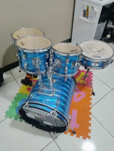 Bateria acústica reduzida