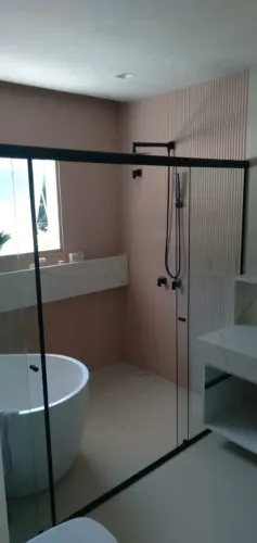 BOX PARA BANHEIRO , ESPELHOS, MÁRMORES E GRANITOS
