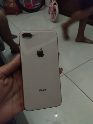 IPHONE 8 PLUS 
