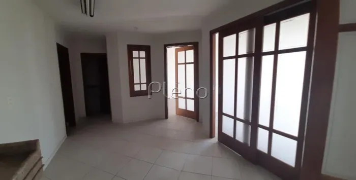 Sala para alugar em Campinas, Centro, com 2 quartos, com 70 m², Edifício Porto Cervo