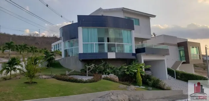 Casa em Cond. em Bezerros 4 Suítes 424m²