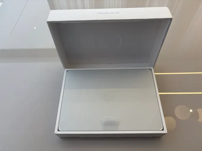 MacBook Air M4 16/256GB - SEM USO - 12 meses de garantia Apple