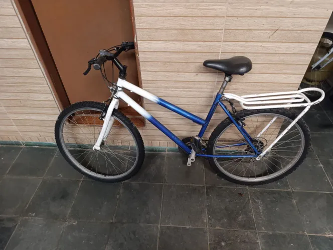 VENDO BIKE CARGUEIRA 26 18 MARCHAS