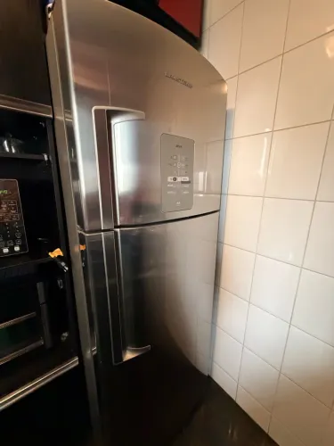 Geladeira Brastemp Ative! Inox Frost Free 429L - Excelente Estado