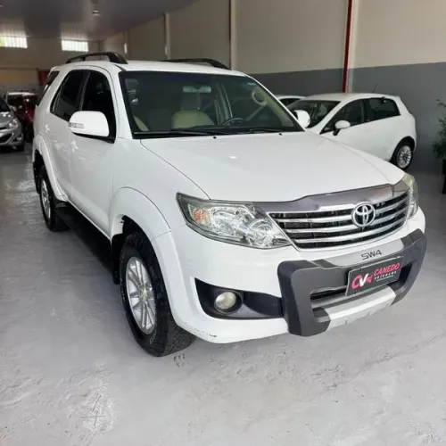 Toyota Hilux SW4 SR 4X2 2.7/ 2.7 Flex 16V Aut. 2015