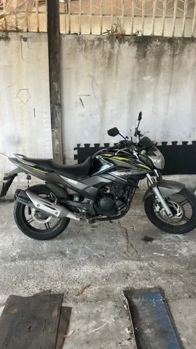Fazer 250 2016 (Preço baixo para saída rápida )