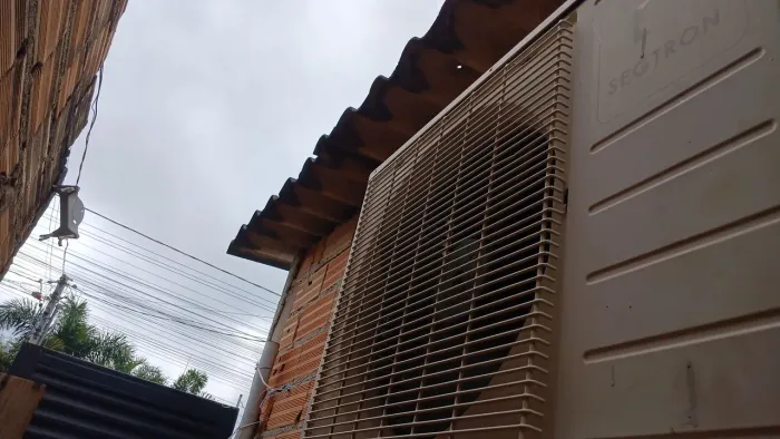 Ar 12.000 btus fucionado normal 