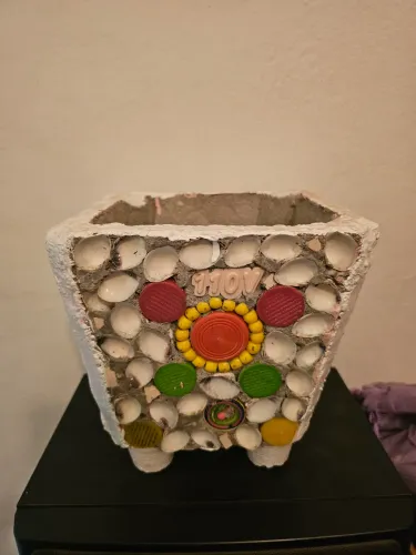 Vaso decorativo artesanal em alvenaria- DIA DAS MÃES 