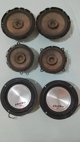 Auto falantes para carro.