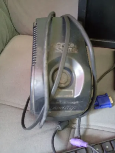 Vendo 2 computador iguais completos iguais