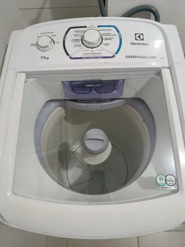 Lavadora de Roupas Electrolux 11Kg LES11 Essencial Care com Filtro pega Fiapos 220v