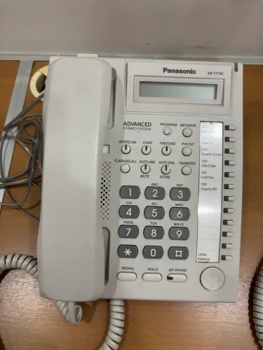 Telefone panasonic KX-T7730