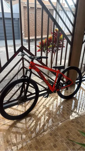 vendo bicicleta,aro 29,usada poucas vezes