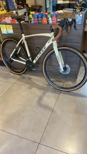Sense versa comp, tamanho M, grupo shimano sora 18 v, freios shimano à disco mecânico