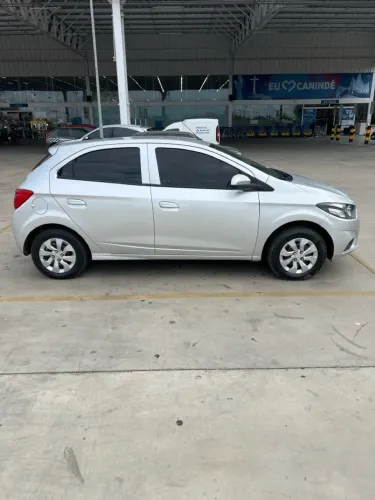 Chevrolet Onix Hatch LT 1.0 8V Flex Mec. 4P 2019