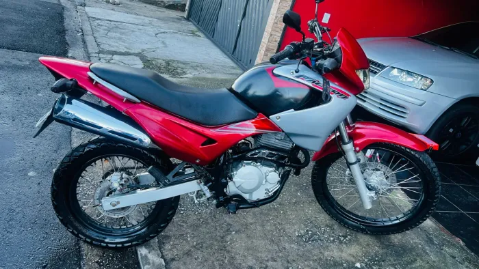 Honda NX 400 Falcon