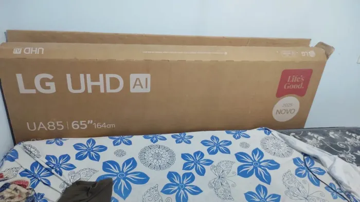 Vende-se TV 65 polegadas NOVA em perfeito estado nova